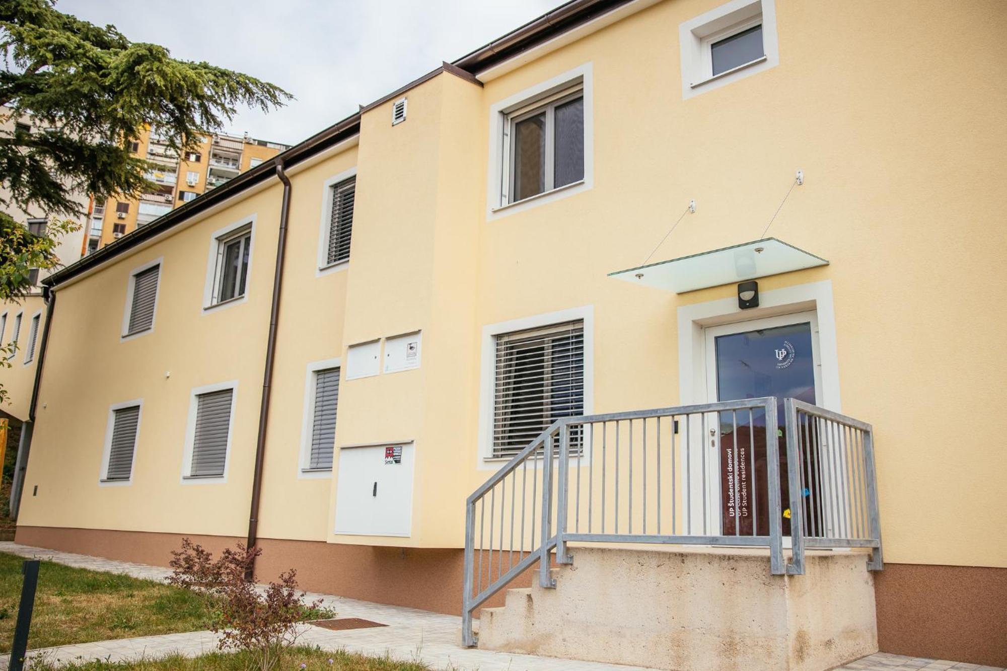Prenocisca Prisoje Hostel Koper Luaran gambar