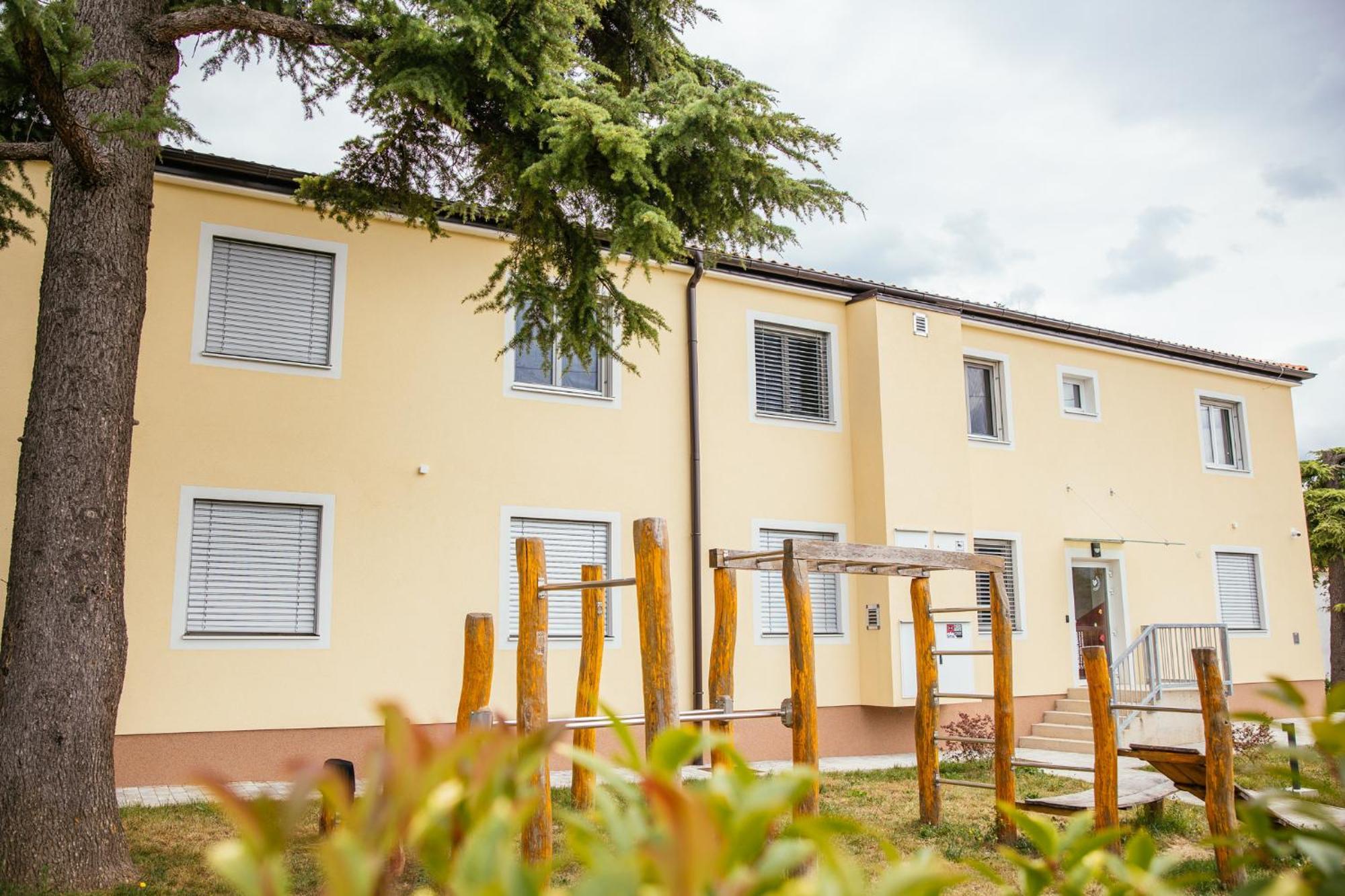 Prenocisca Prisoje Hostel Koper Luaran gambar